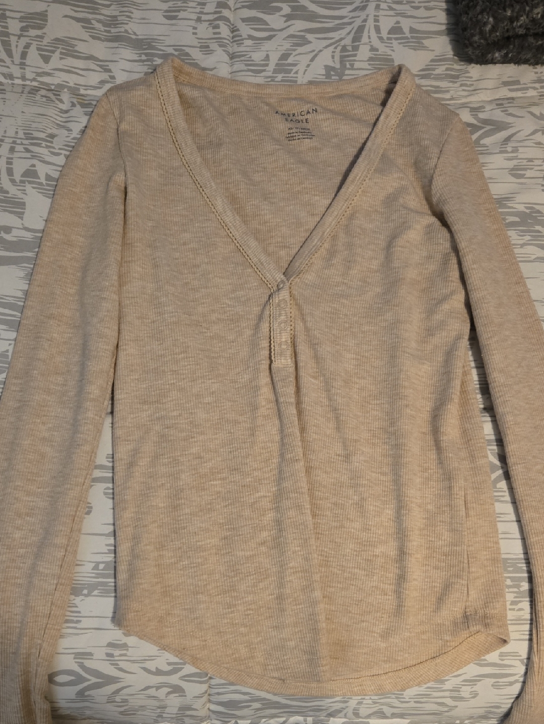 American Eagle Outfitters Beige Ribbed V-Neck Long Sleeve Top